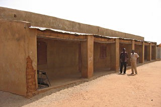 Baufällige Schule in Kersingnané